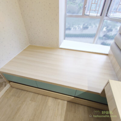 木材質感溫暖、自然且帶有獨特的紋理，能夠為室內營造出自然舒適的感覺。選擇淺木色定製家具符合了客人對舒適家居的追求。