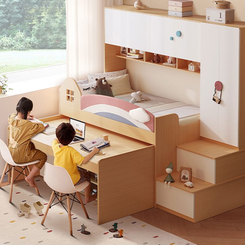 下層可選抽拉書枱，每天拉出來做功課都非常方便，兩個小朋友一齊做功課都有充足的空間，或者家長陪伴溫習都很方便。