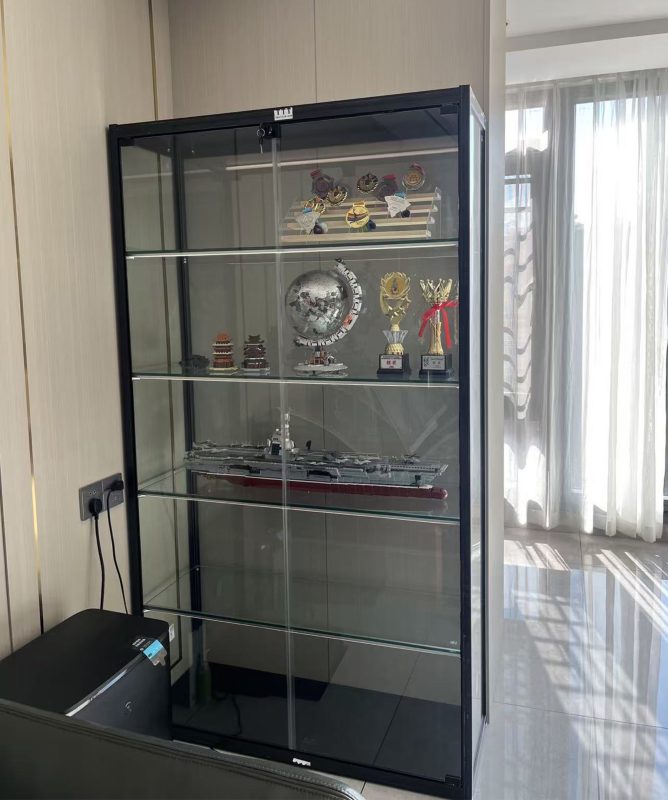 玻璃櫃實拍圖