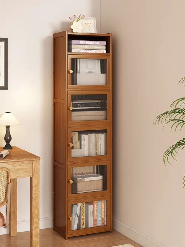 細位都放得落，角落位都唔浪費。櫃身設計夠高身、夠纖巧，占地細，大約只係 0.14㎡，客廳角落、書房邊位、房門後都輕鬆放到，小單位都一樣可以用到盡每一吋空間。