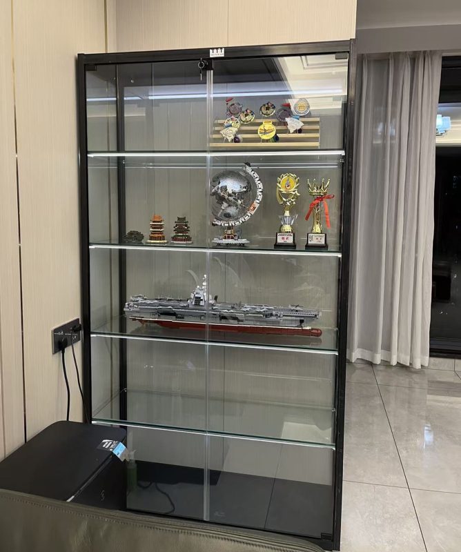 玻璃櫃實拍圖